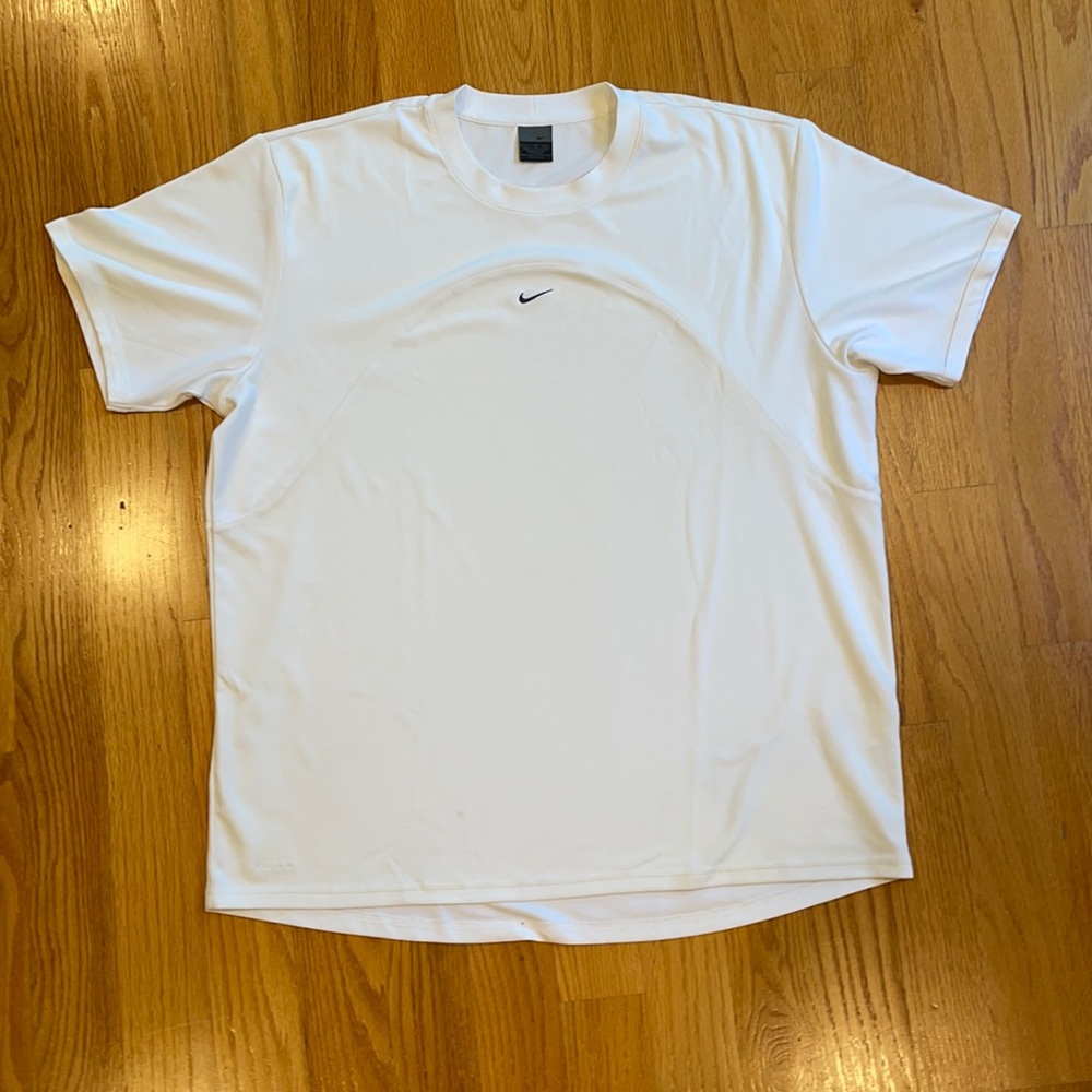 NIKE DRI FIT ATHLETIC SHIRT